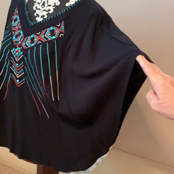 Cruel brand top - M/L - Picture 4 of 7